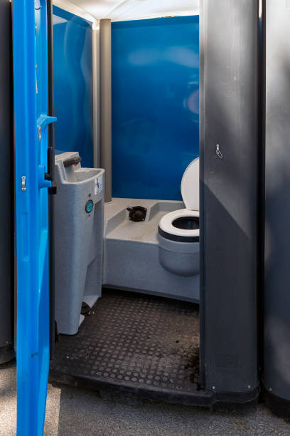 Best High-end porta potty rental  in East Dubuque, IL
