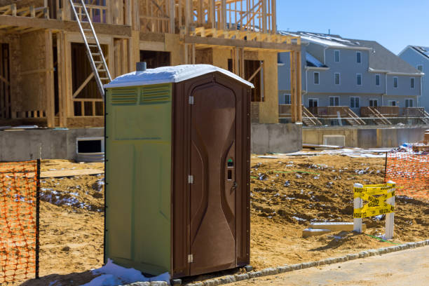 Portable Toilet Options We Offer in East Dubuque, IL
